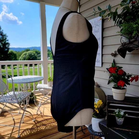 CATALINA ♡ Gorgeous Black Ribbed 1pc Swimsuit with Large Padded Bralette L 12-14 - Picture 6 of 11